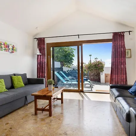 Flamingo Playa Blanca (Lanzarote)